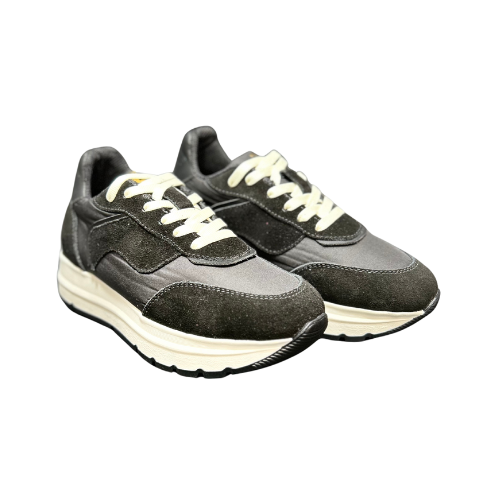 Sneakers Burdeos en Gamuza con Suela Chunky